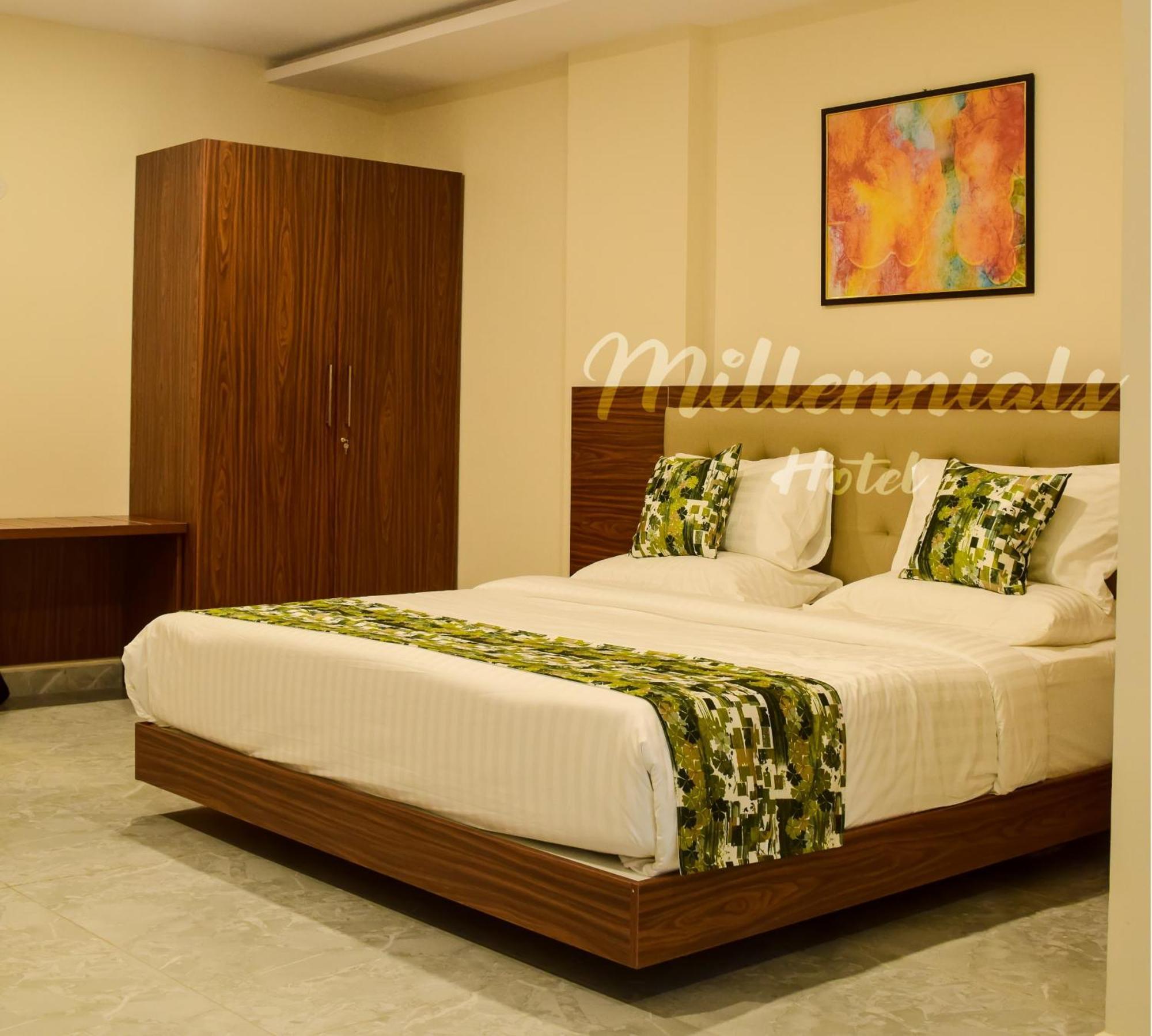 Hotel S R Plaza At Delhi Airport Nueva Delhi Exterior foto