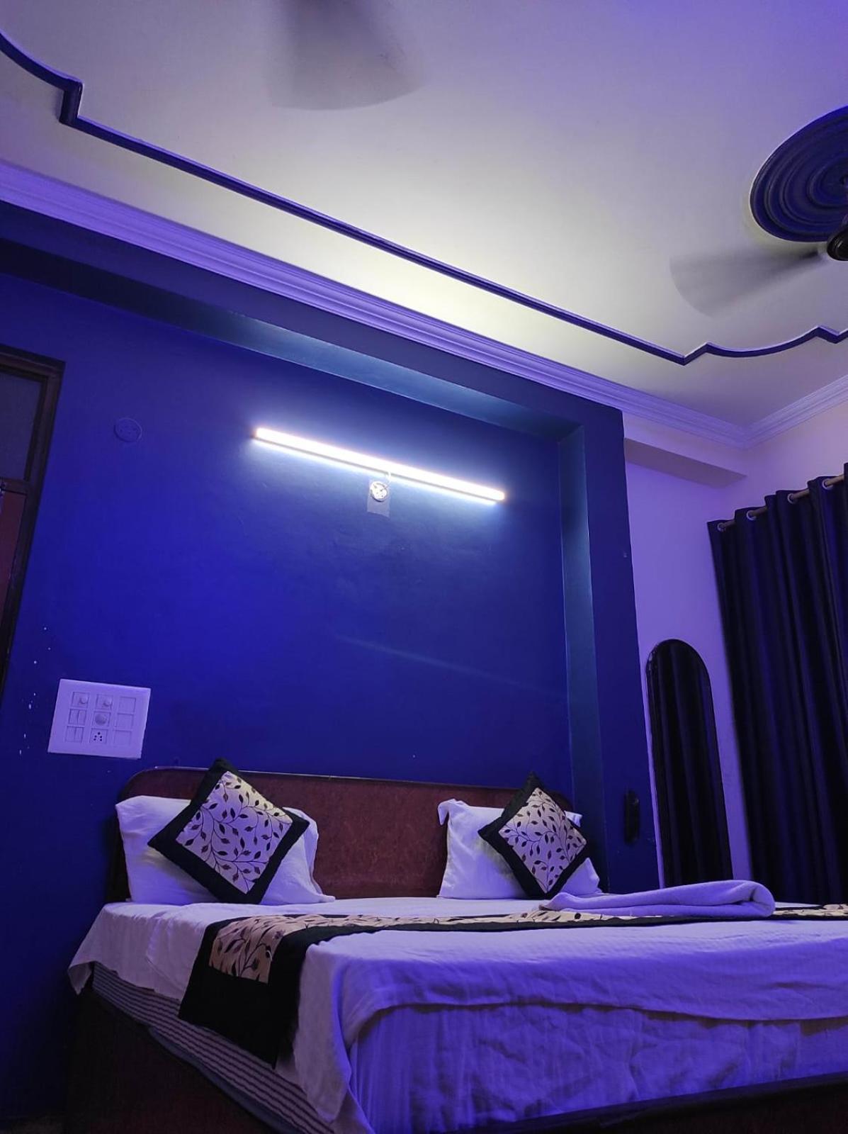 Hotel S R Plaza At Delhi Airport Nueva Delhi Exterior foto